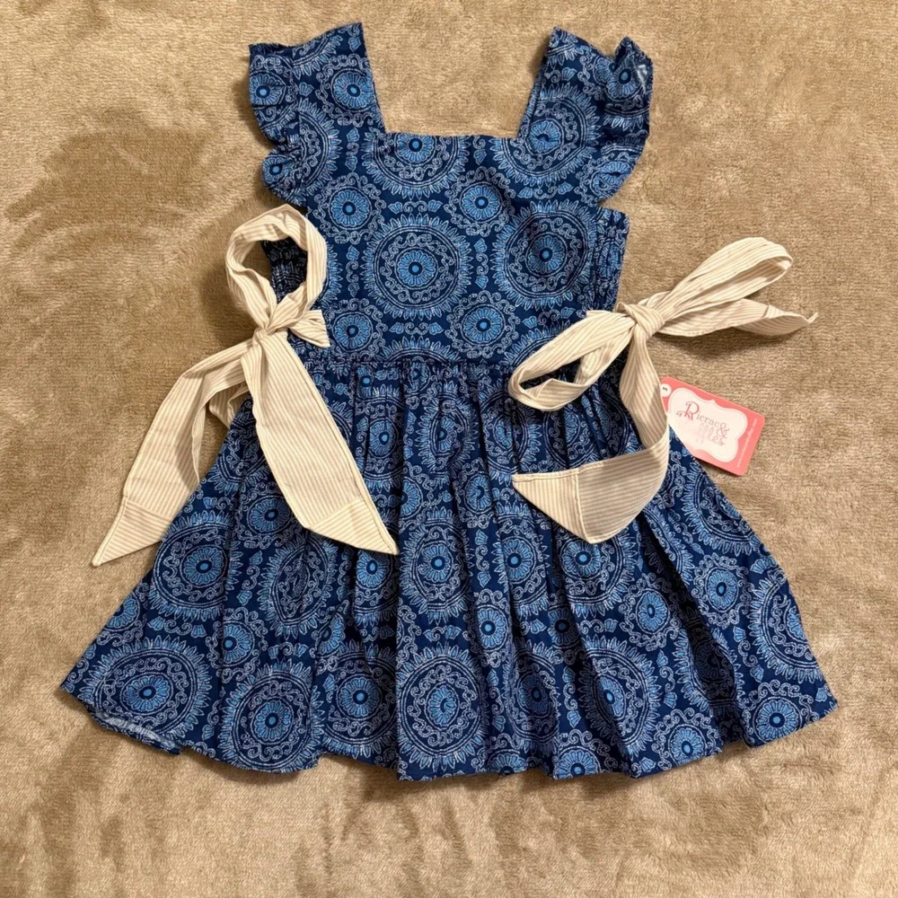 Ricrac & Ruffles Girls Blue Medallion Dress and Striped Bloomer Set Size 5 NWT